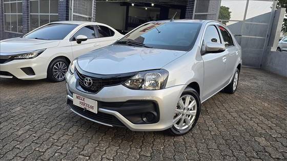 TOYOTA ETIOS 1.5 X PLUS SEDAN 16V FLEX 4P MANUAL